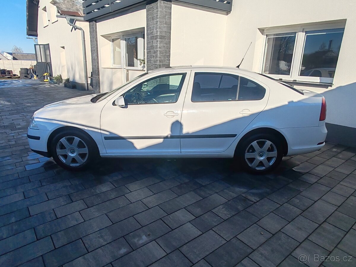 Škoda Octavia 1.6i,automat - 2