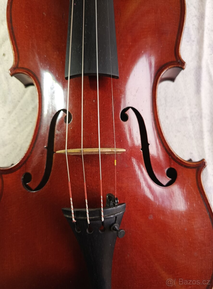 Housle 4/4 - 2