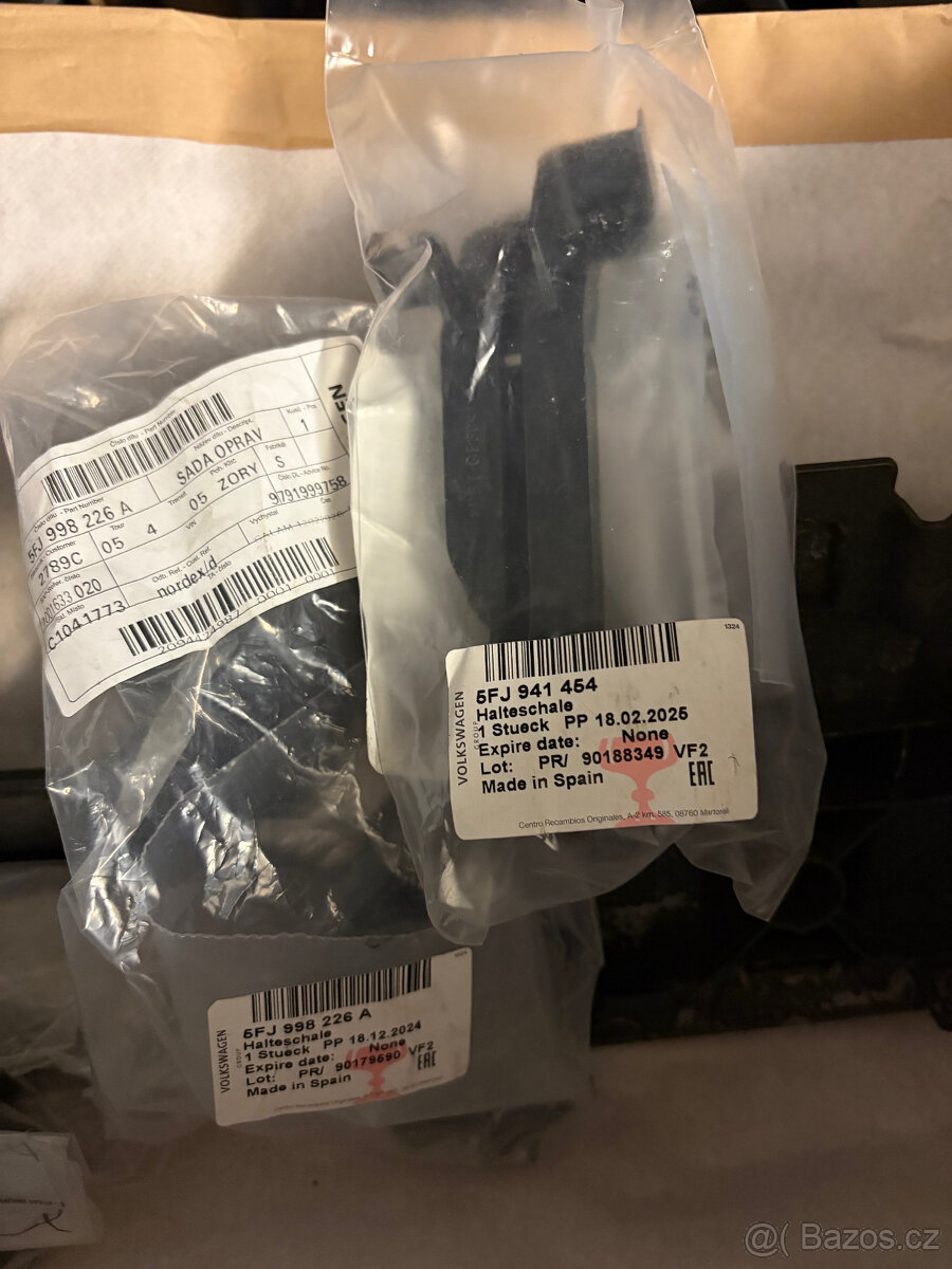 Chladičová stěna Seat Tarraco, sada držáku světla P - 2