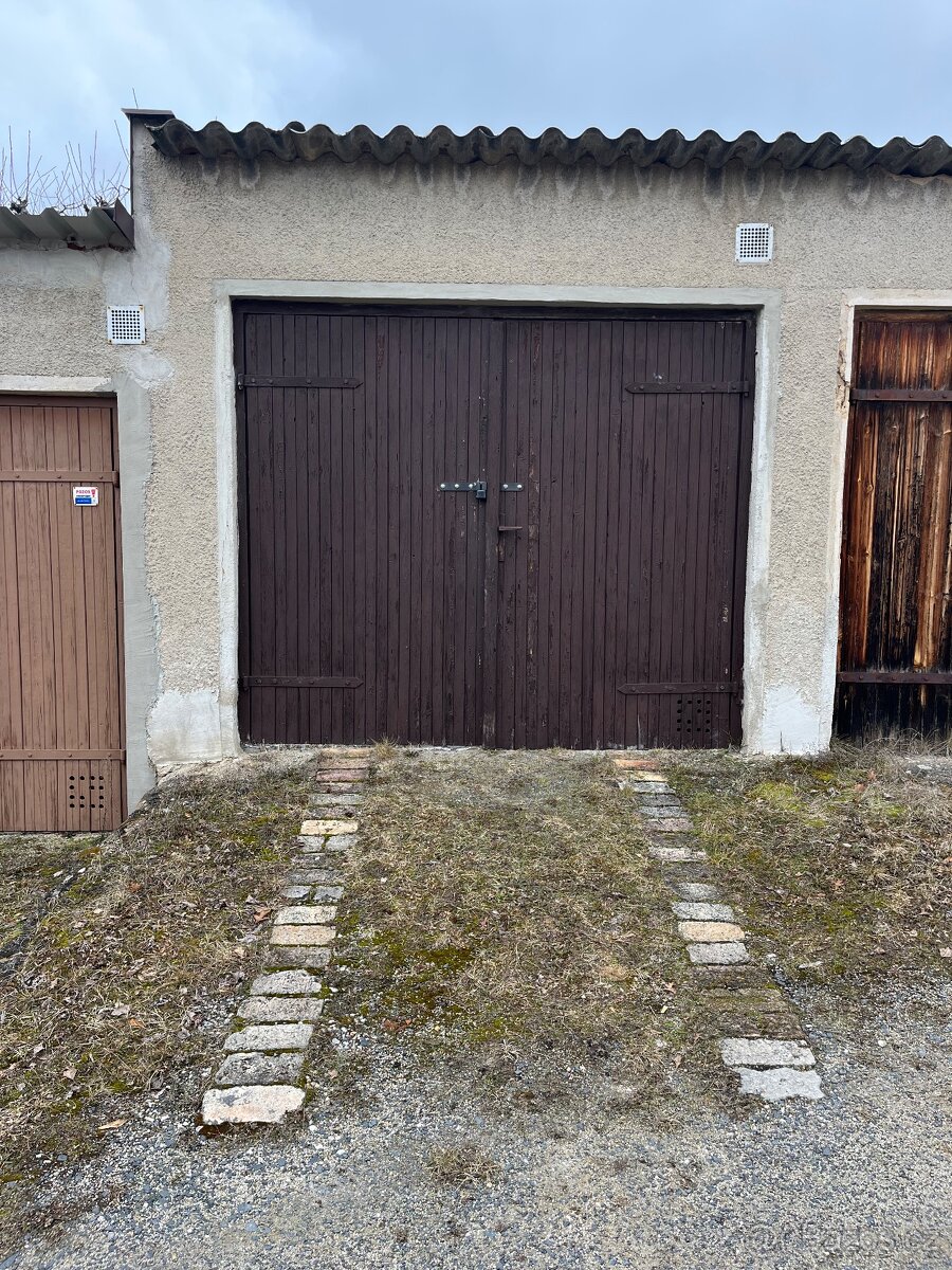 Prodej garáže Skalná - 2