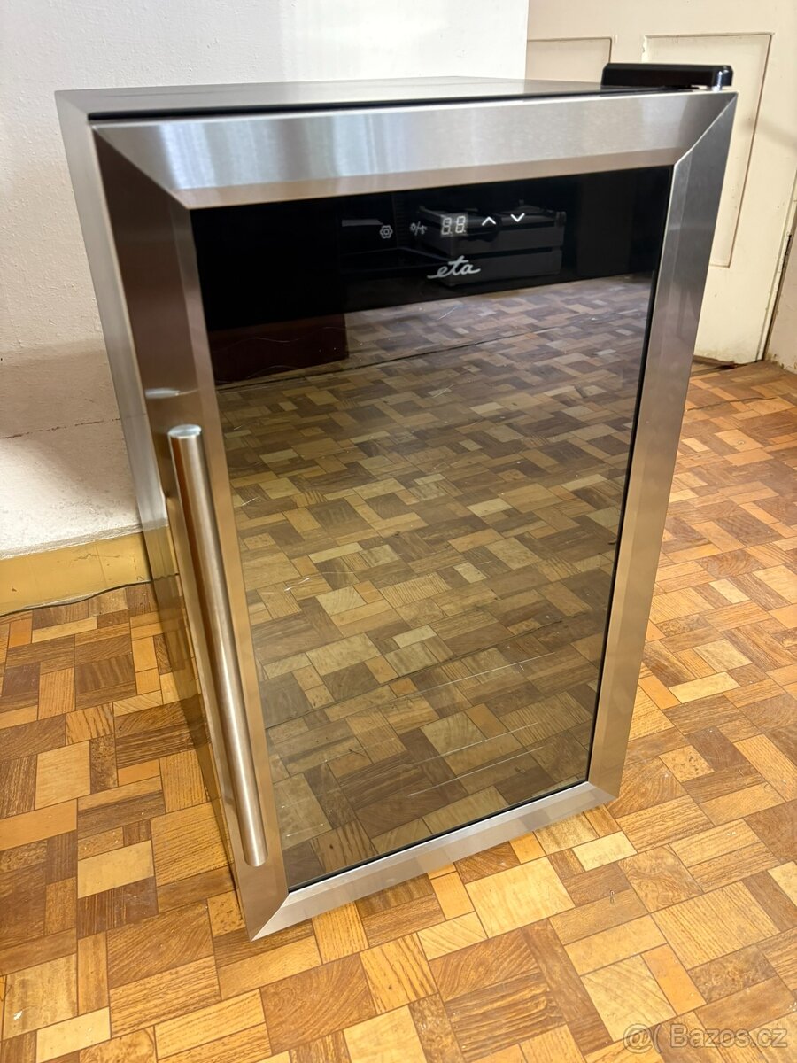 Vinotéka ETA 9532 90010G černá - 2