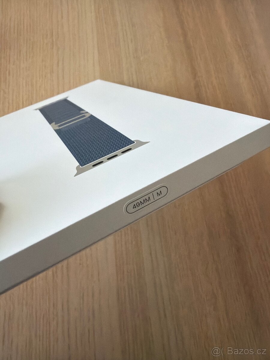 Apple Watch světle modrý Alpský tah vel. M přírodní titan - 2