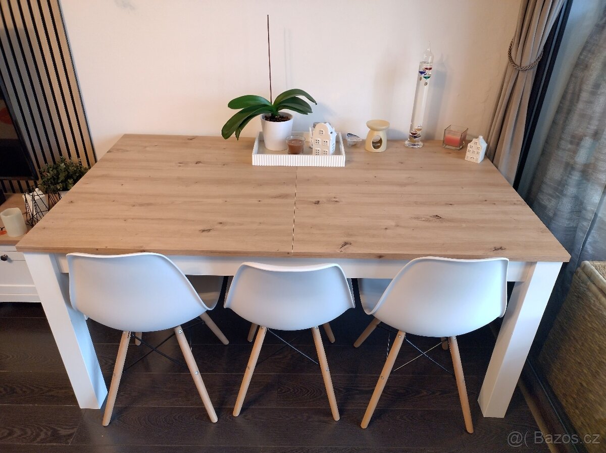 Rozkládací jídelní stůl - 2