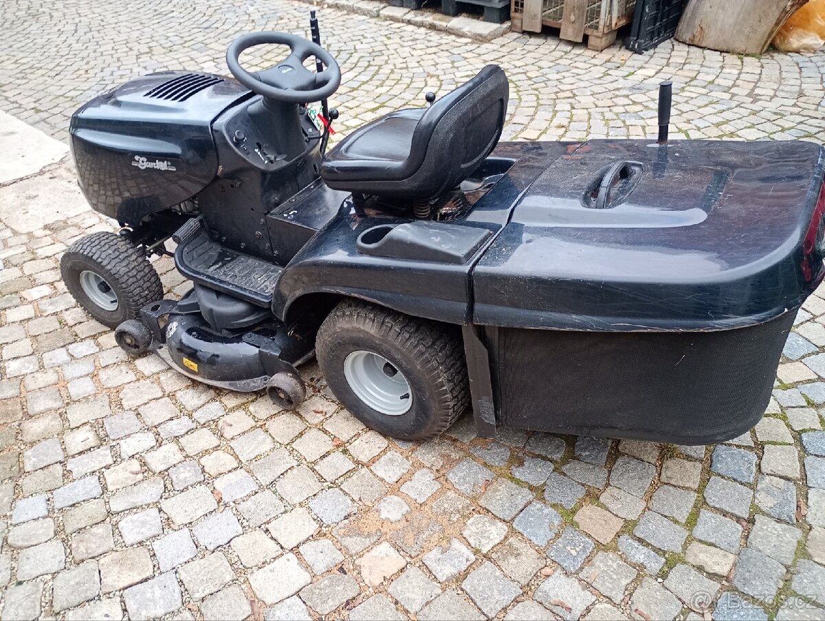 Zahradní traktůrek - 2