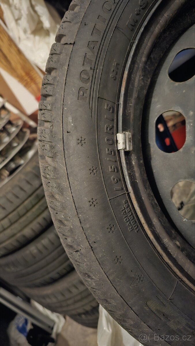 Prémiové zimni pneu Dunlop Winter Response 2 195/50 R15. - 2