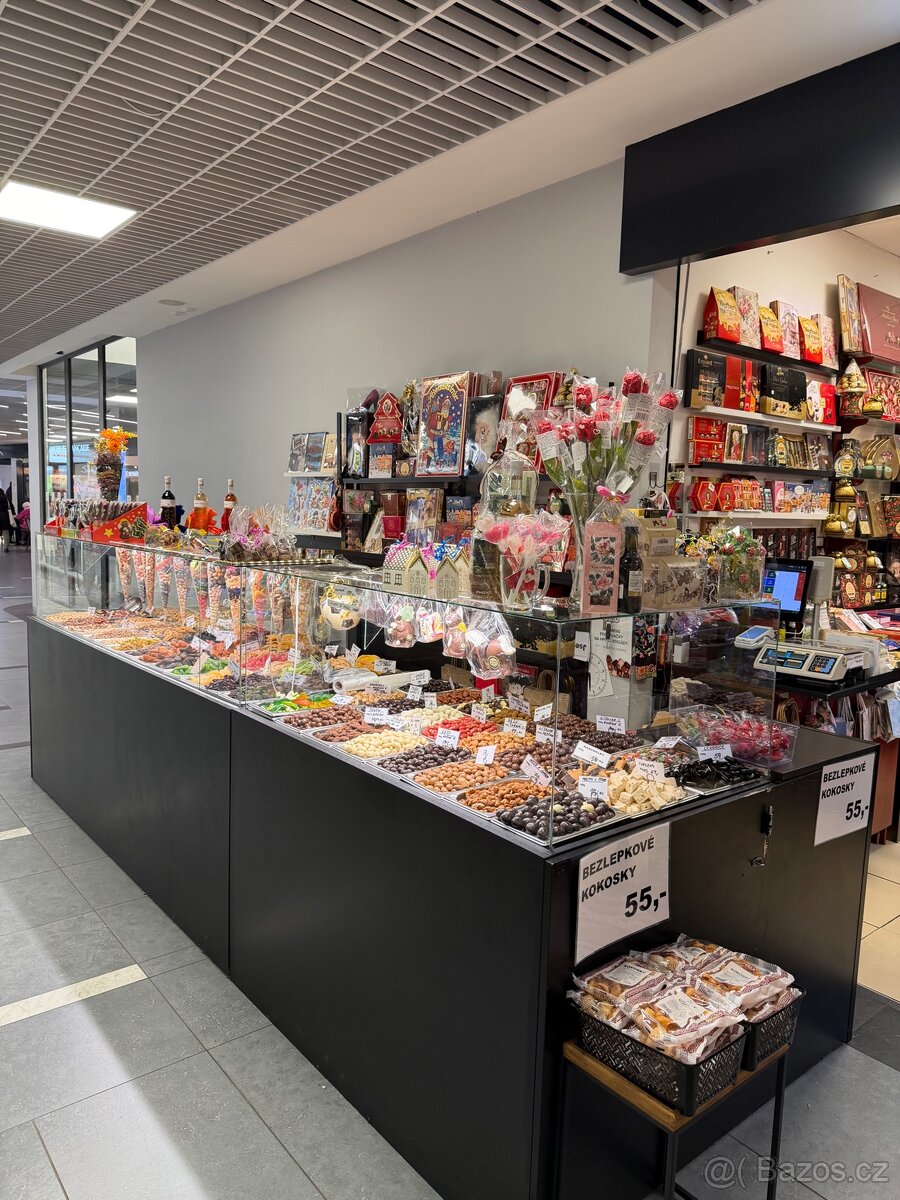 Obchod s pralinkami a sušeným ovocem v OC DBK – Praha 4 - 2