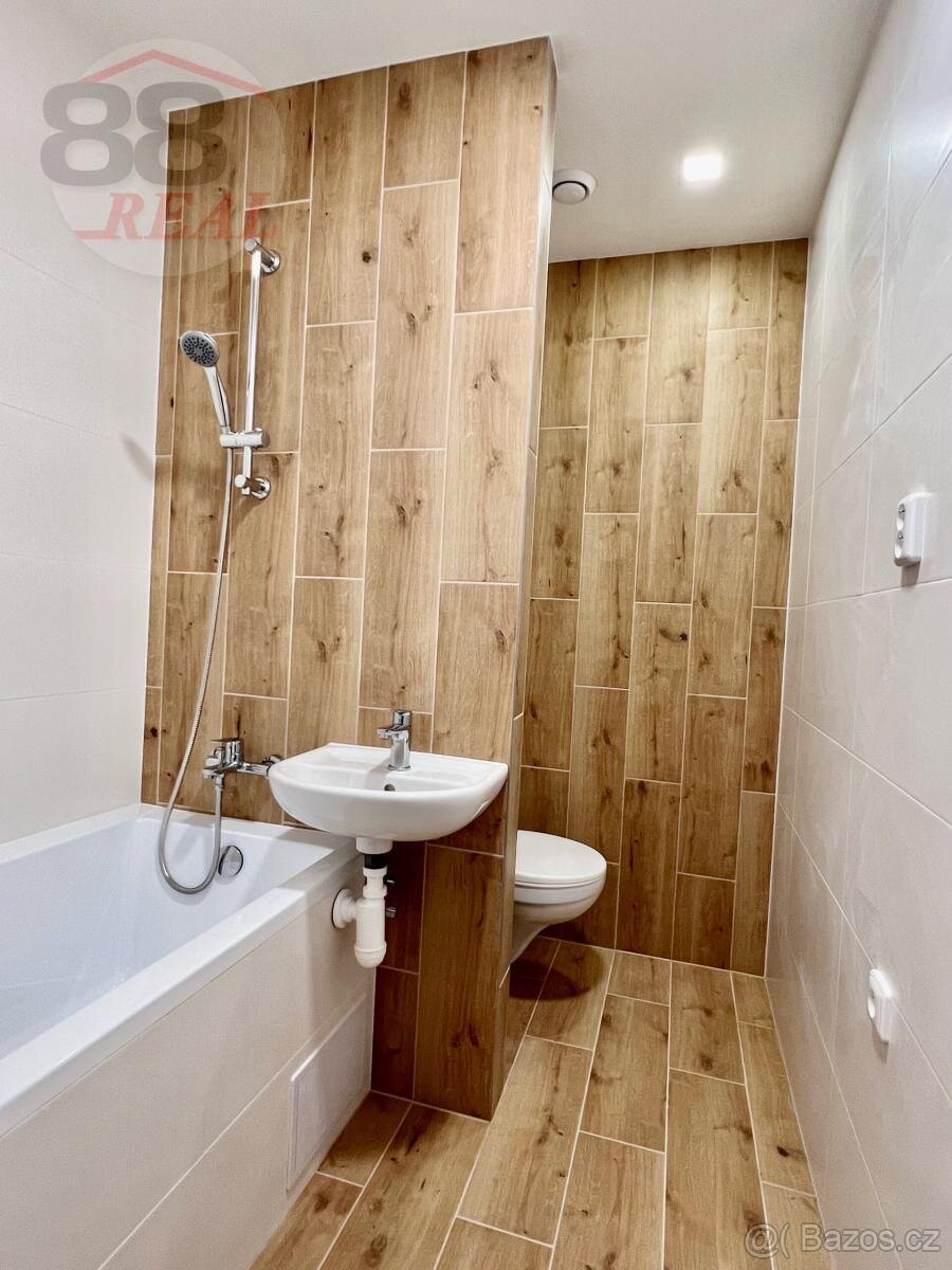 Pronájem 1+1, J.Á. Komenského, Klášterec nad Ohří - 2