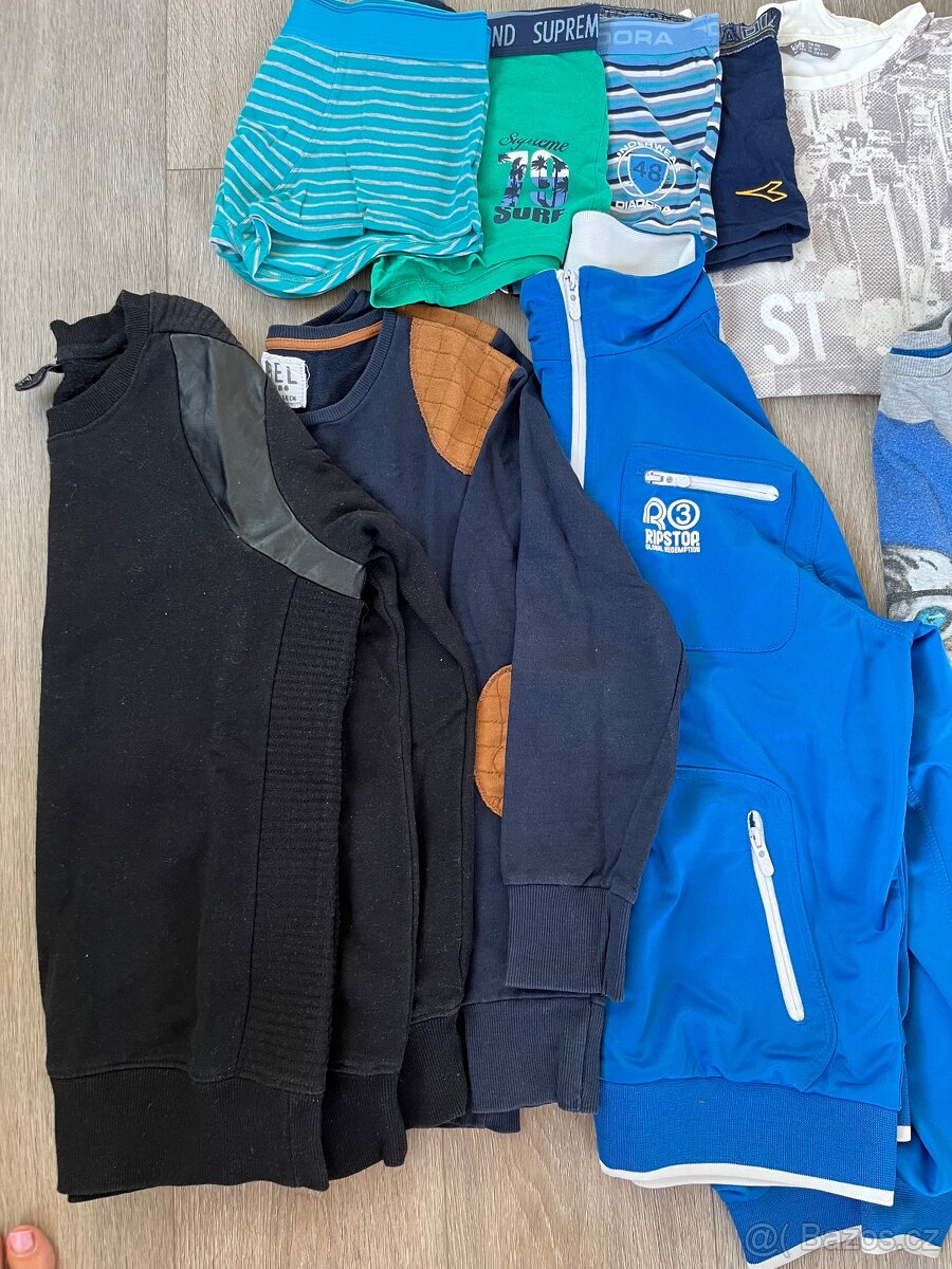 Balík chlapeckého oblečeni podzim/zima 12-13 let - 2