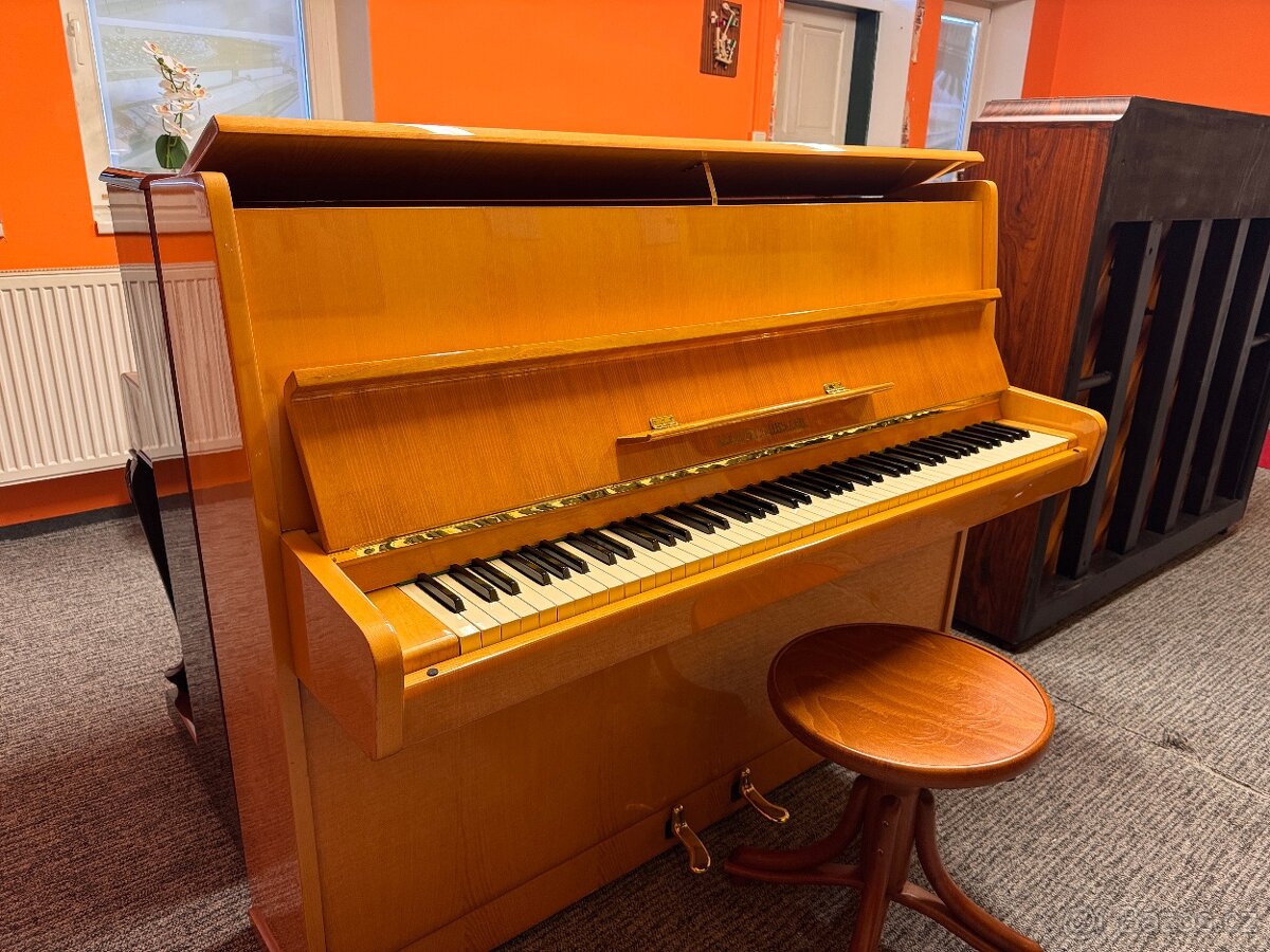 Pianino August Förster - Petrof - 2