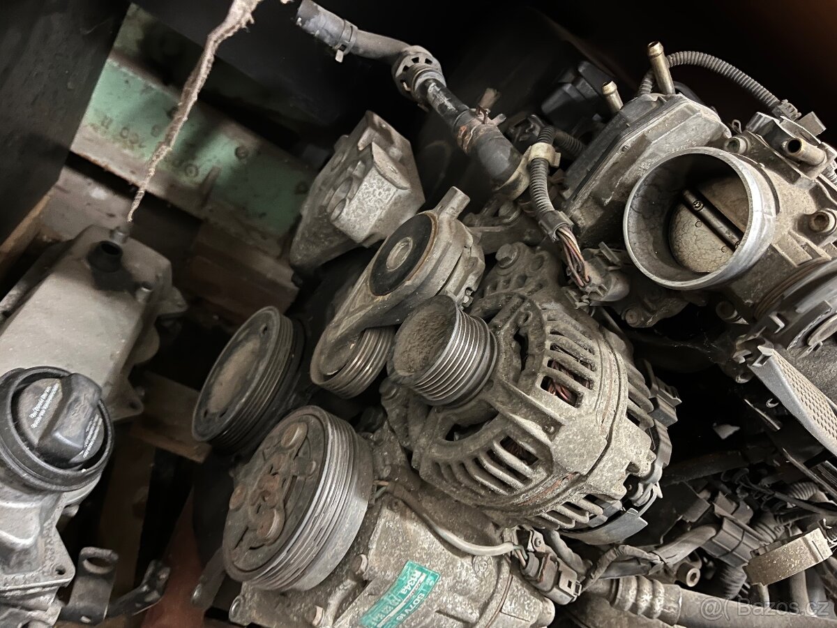 Motor 1.8 turbo AGU - 2