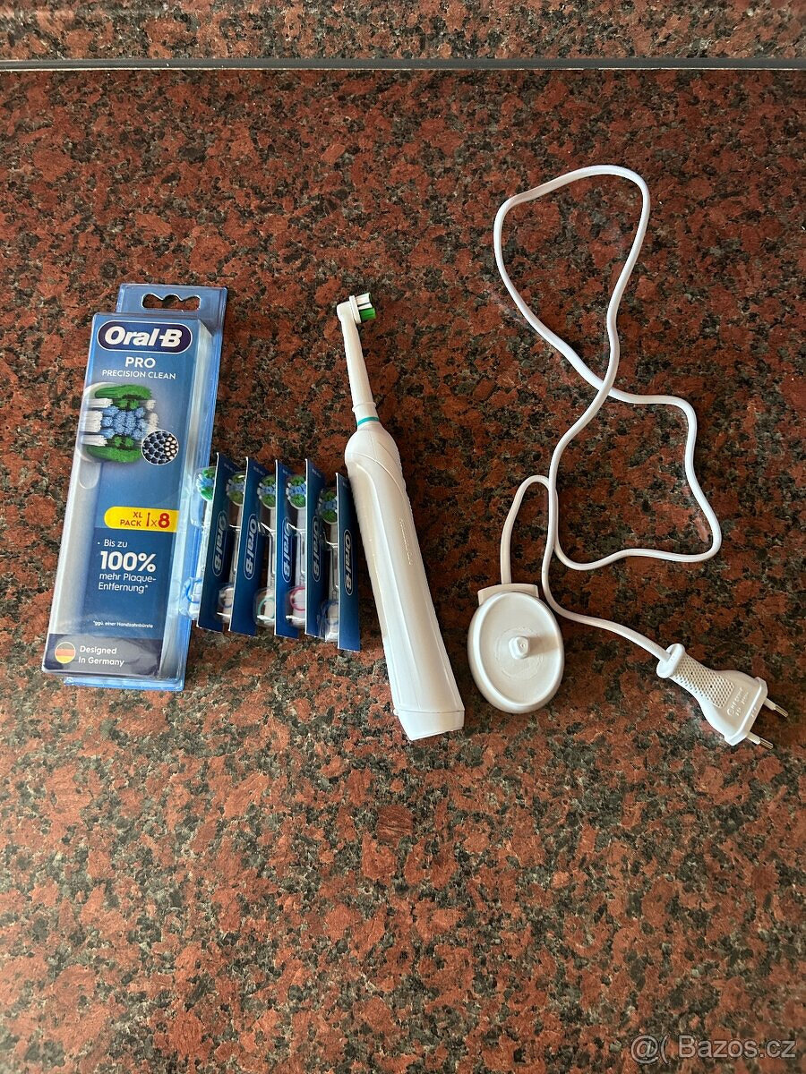 Elektrický zubní kartáček Oral-B Pro Typ 3756 + 5 hlavic - 2
