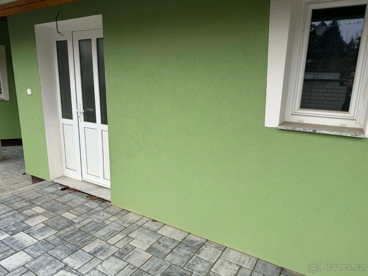 Barva na fasádu- zelená - 2