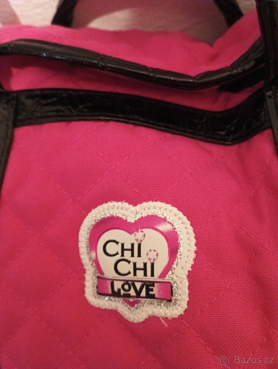 Pes v nosící tašce - 2