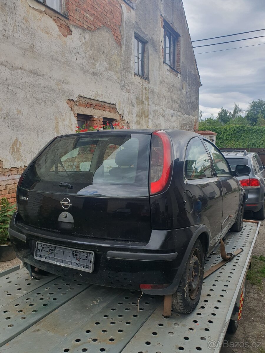 Opel Corsa C, obsah 1,0 benzín, rok 2006 - 2