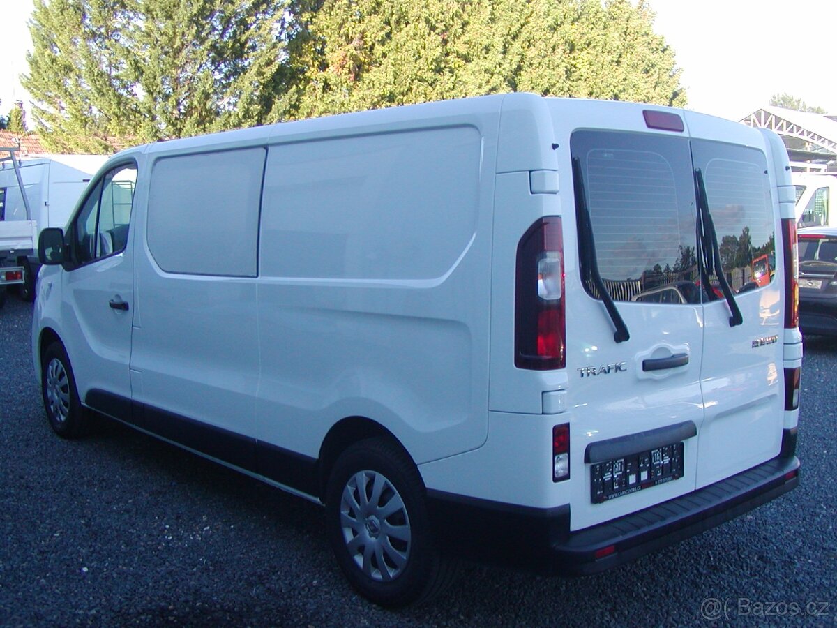 Renault Trafic 1.6DCi, 5-MÍST, 1.MAJ.ČR, VÝB.STAV - 2