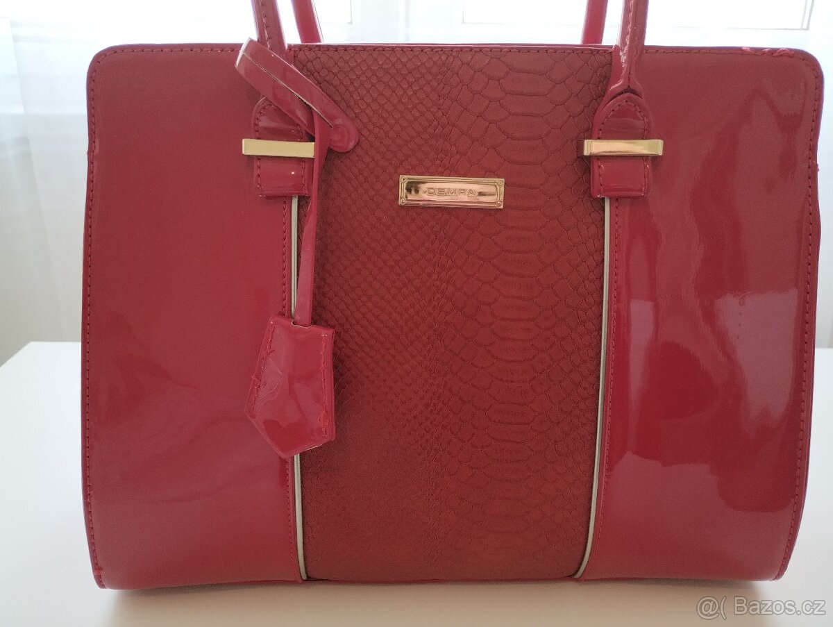 NOVÁ červená lakovaná kabelka značky Demra - 2