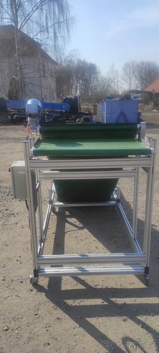 Pásový L dopravník - 2