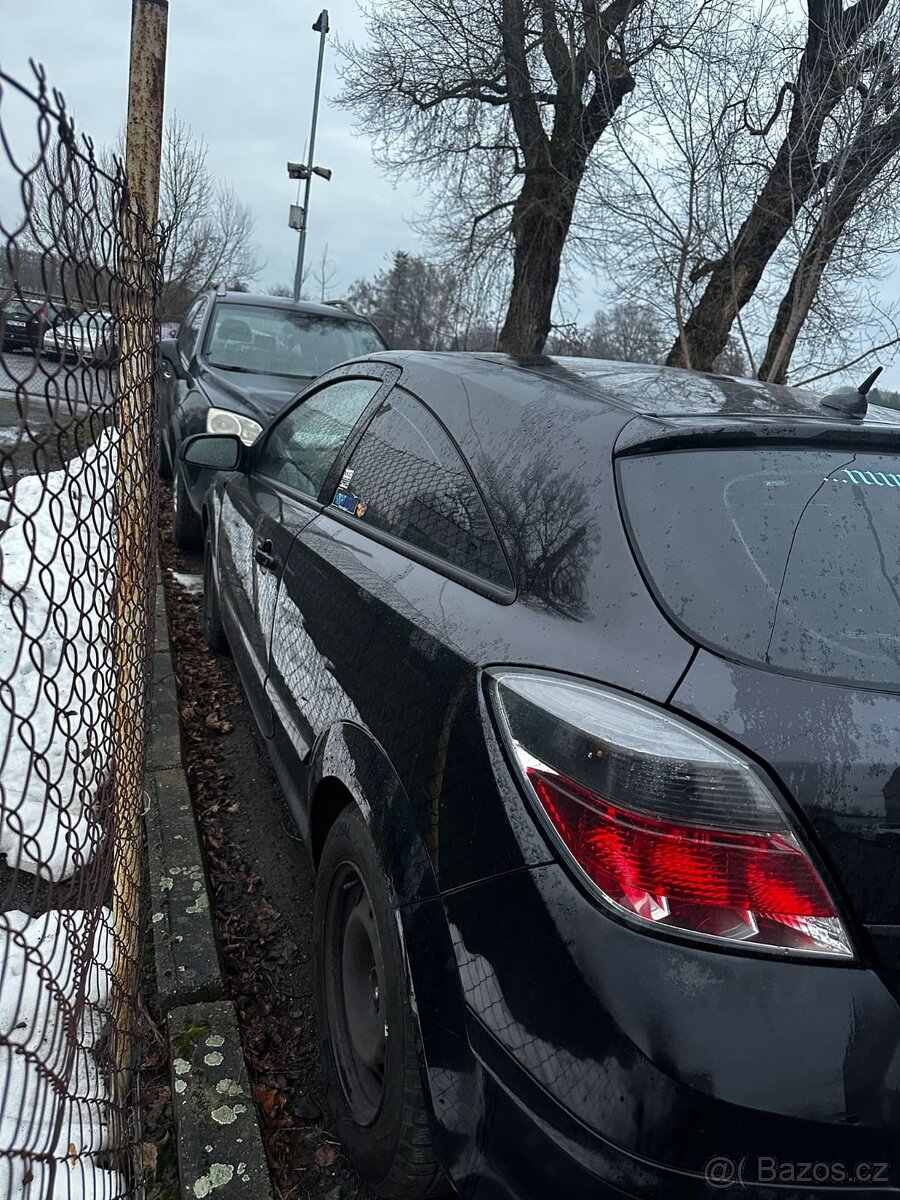 Opel astra h gtc nahradní díly - 2