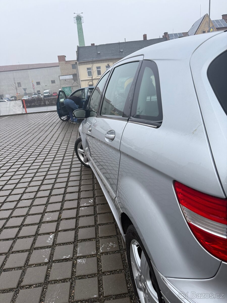 Prodam Mercedes B 180 - 2