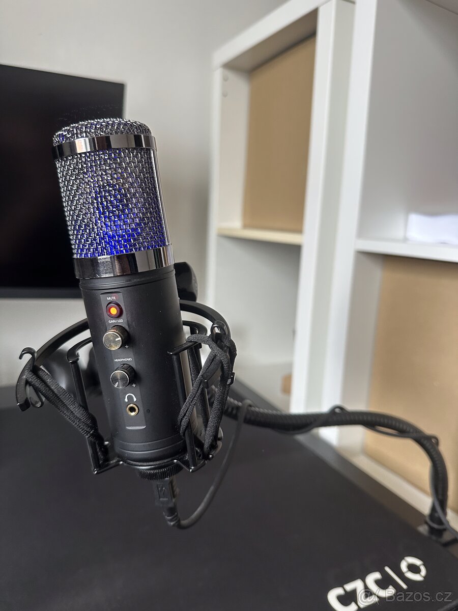 Herní mikrofon Trust GTX 256 s RGB podsvícením - 2