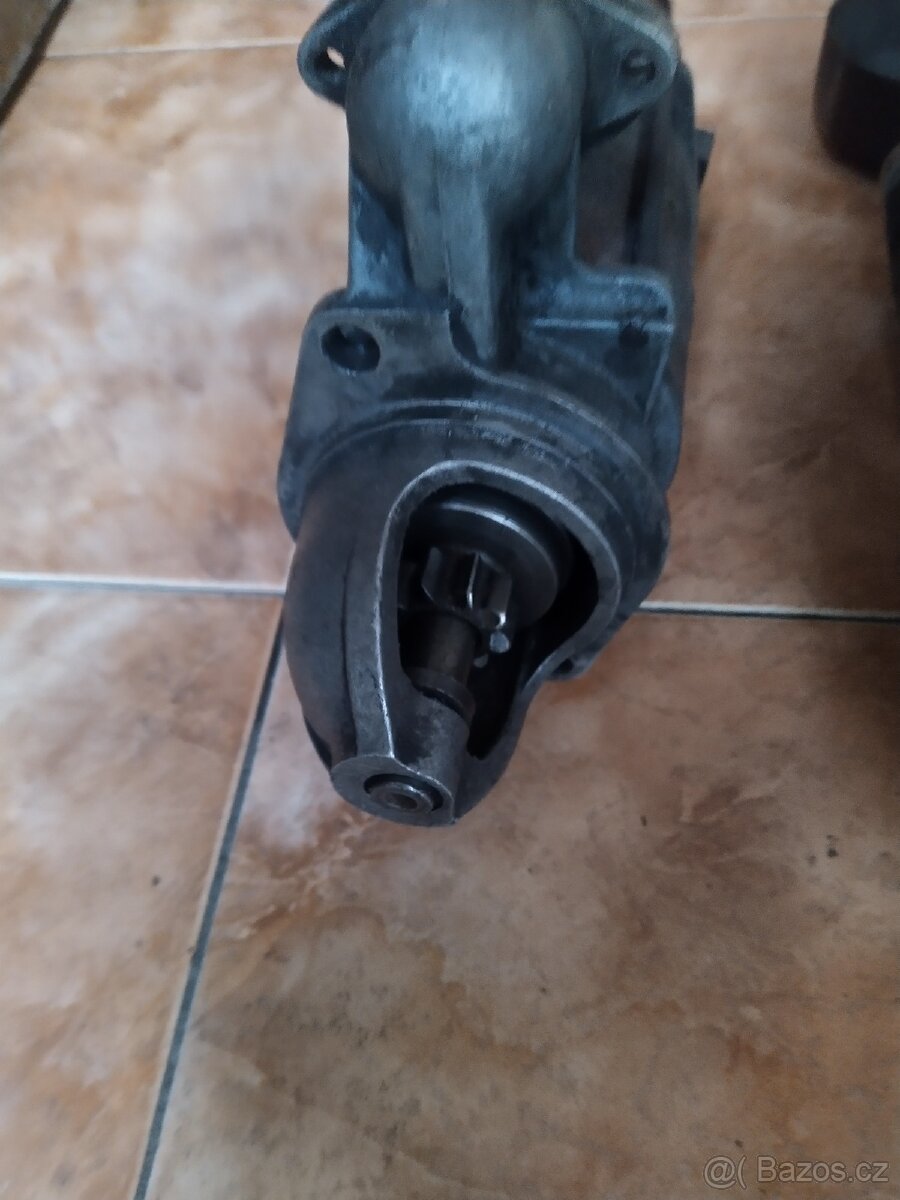 Škoda 1203 startéry na díly - 2