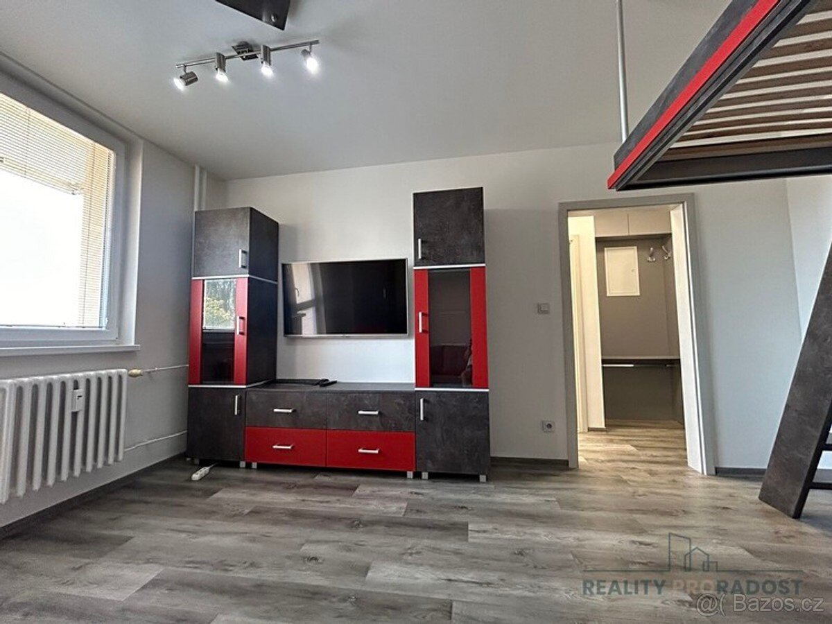 nábytok do obývačky alebo študentskej izby - 2