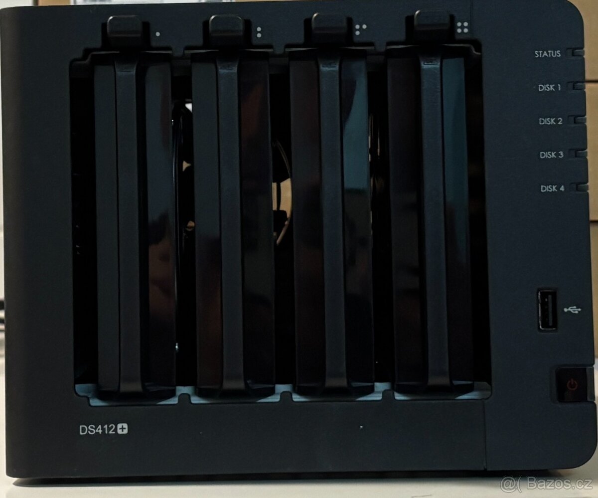 Synology DS412+ | 12TB Úložiště (4x 3TB) | 4-Bay NAS - 2