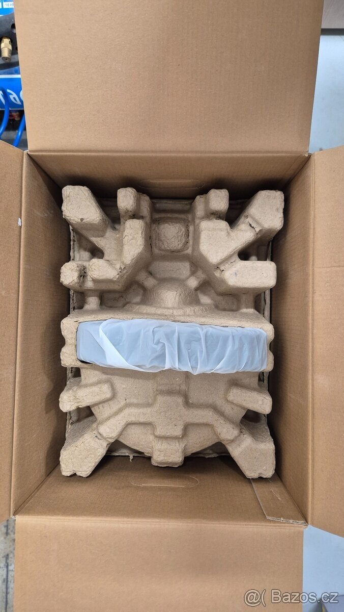 Žehlicí systém - Parní generátor Braun CareStyle 9 IS9090.BK - 2