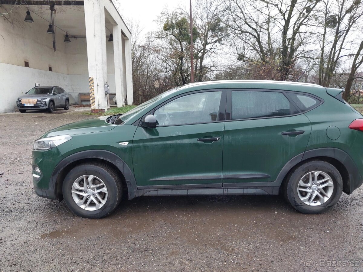Hyundai Tucson - 2