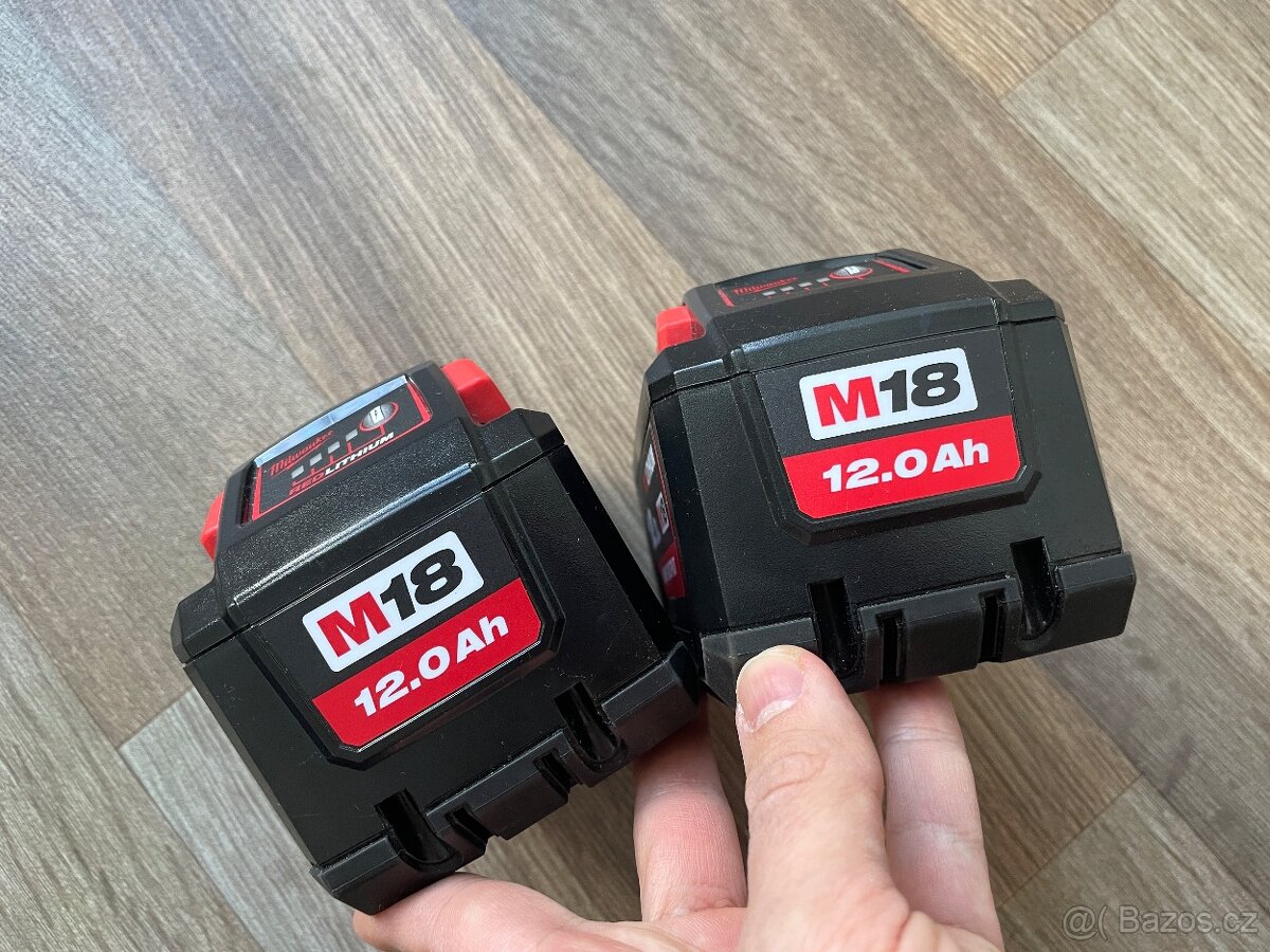 Milwaukee M18 12ah baterie - 2