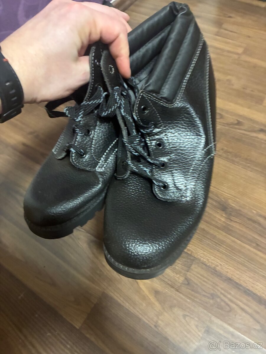 Pracovní obuv - 2