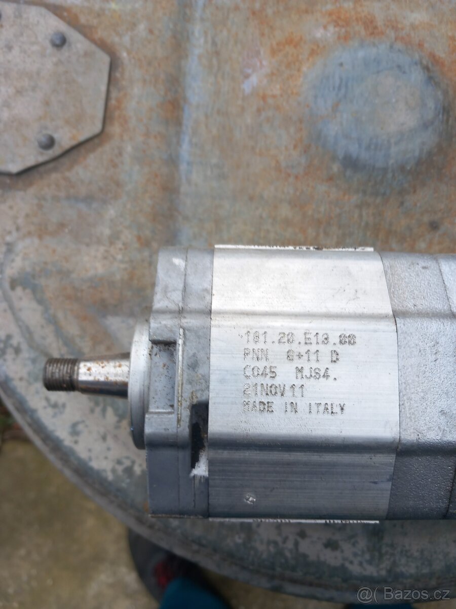 Hydraulické dvoj čerpadlo - 2