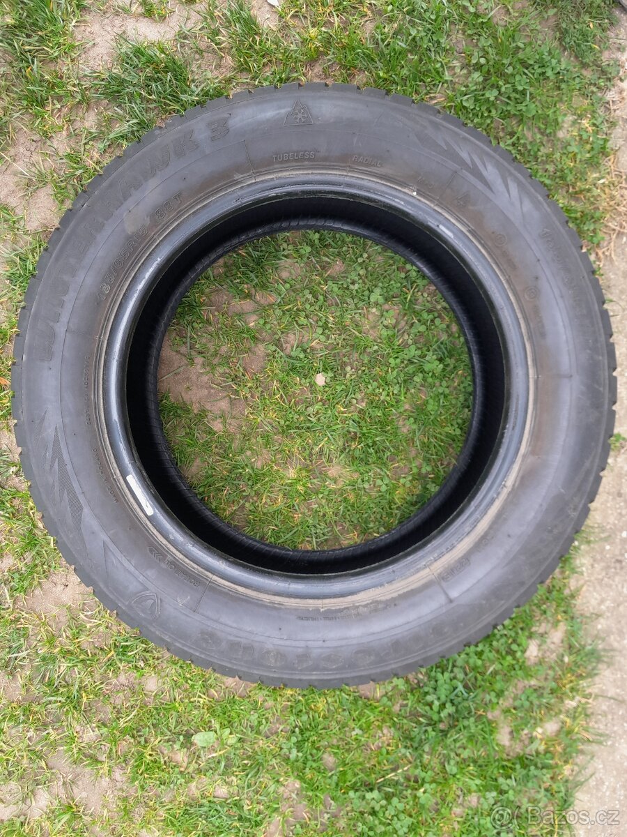 Pneu 185/65 r15 - 2