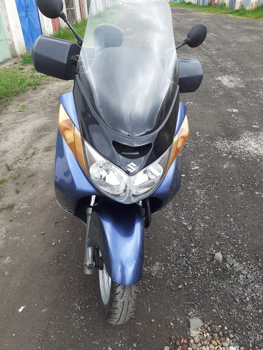 Suzuky Burgma 400 - 2