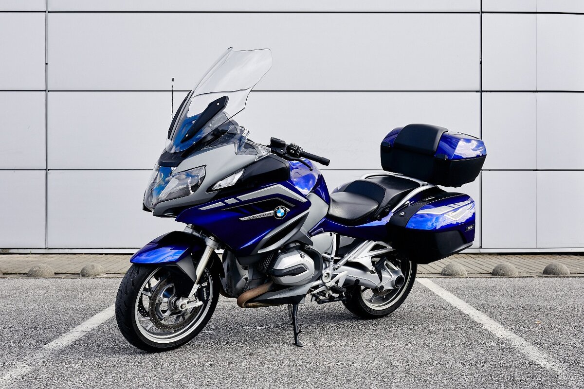 BMW R1200RT 2016 v barvě San Marino modrá metalíza, v plné v - 2