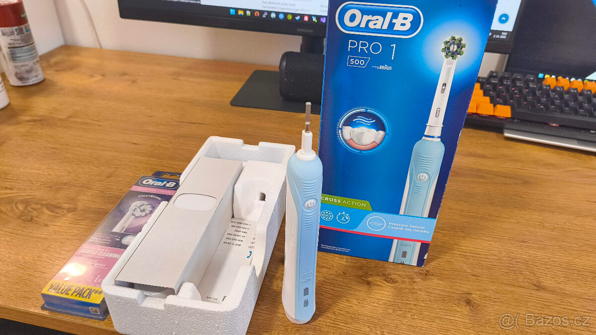 Elektrický zubní kartáček Oral-B Pro 500 Cross Action - 2