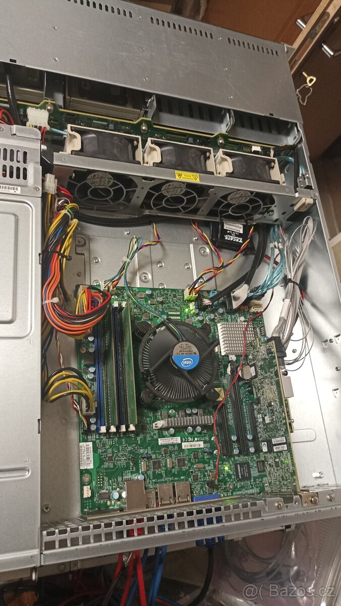 2U Supermicro 8LFF, 2PSU, X11SSL-F, E3-1230v5, 8GB RAM - 2