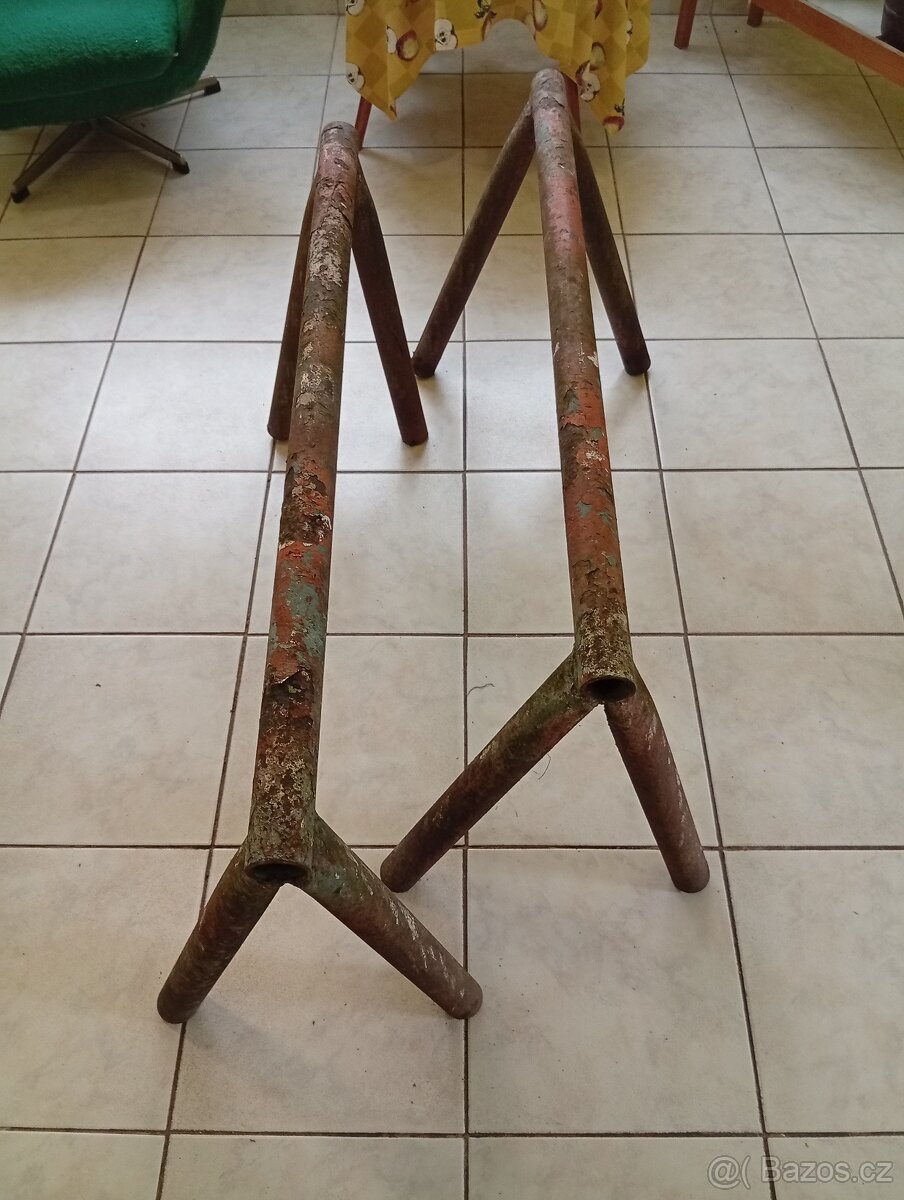 Prodám 2 železné kozy. - 2