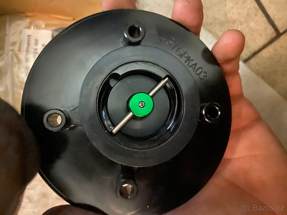 Rychlozavíraci víčko nádrže - 2