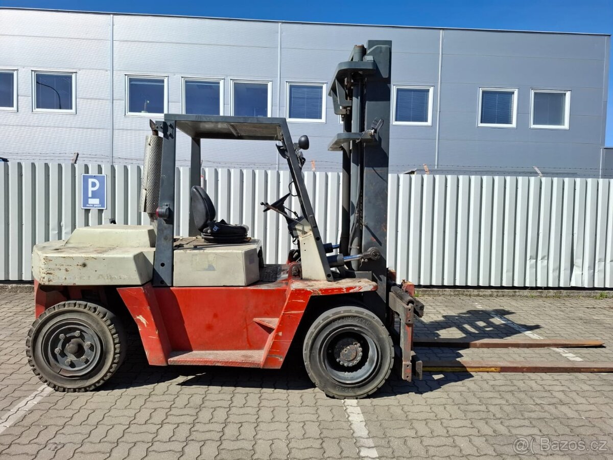 Nissan DF 60, pohon nafta nosnosť 6 ton , bočný posuv - 2