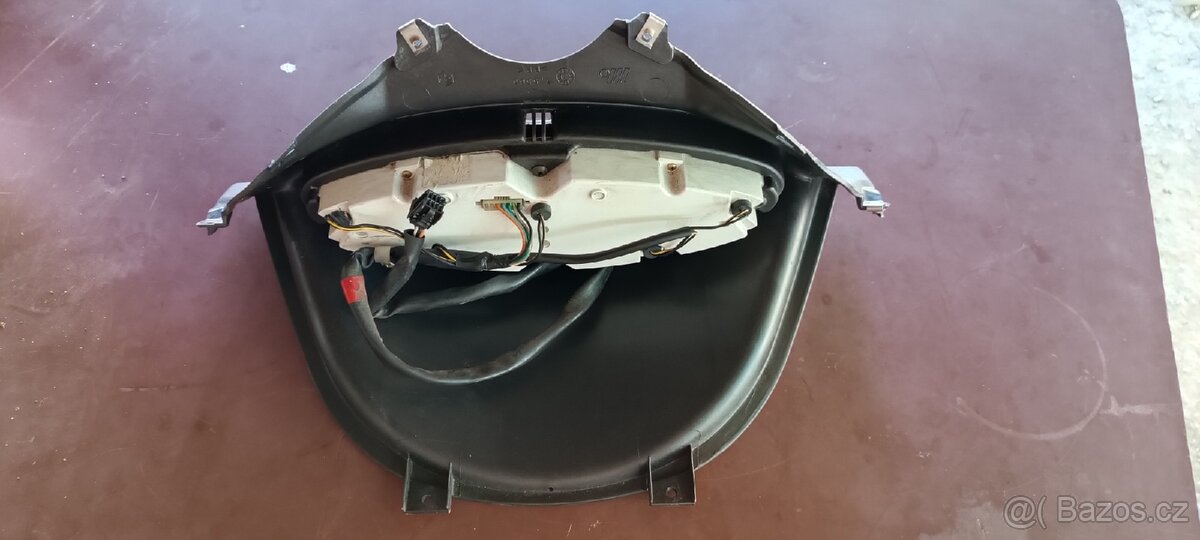 Přístrojová deska Piaggio x9 - 2