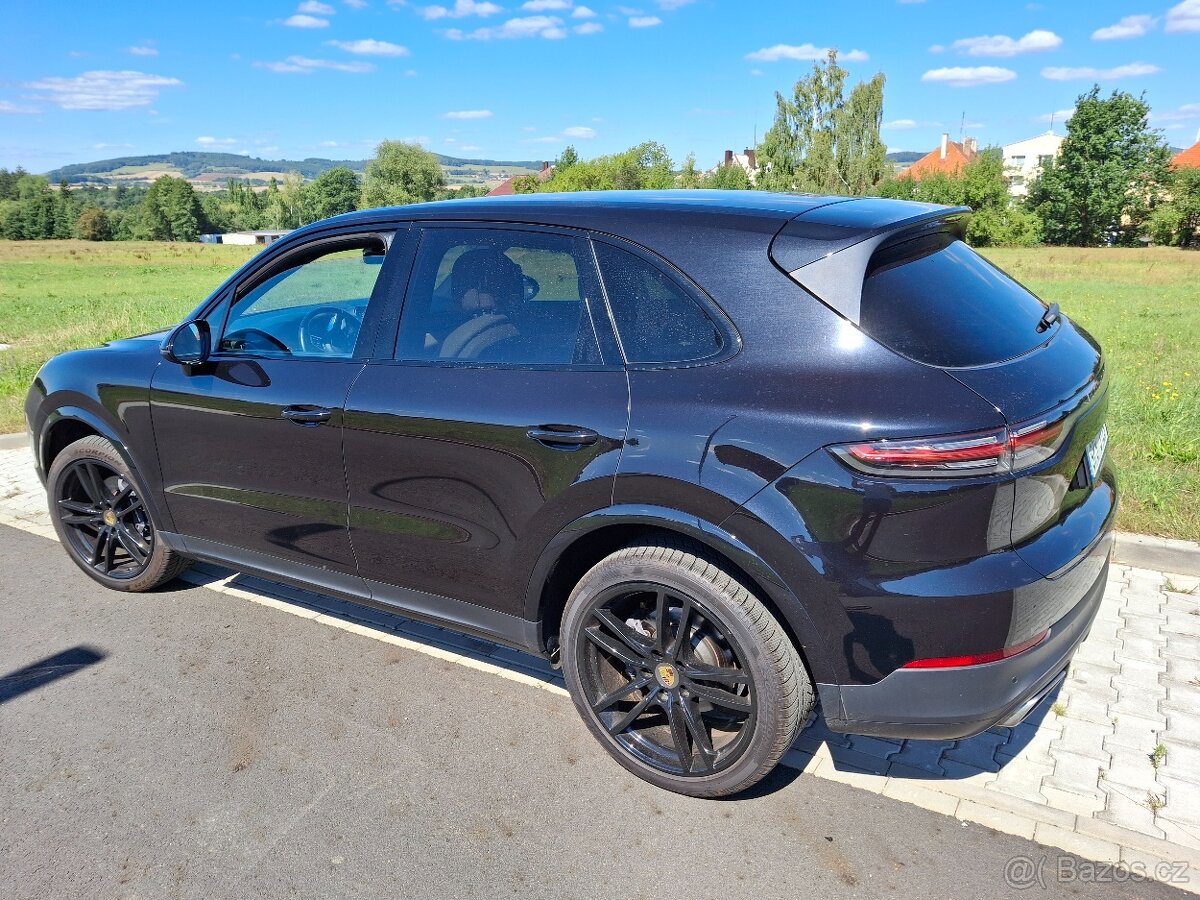 Prodám Porsche Cayenne 3.0i V6, r.v. 12/2017 model 2018, TOP - 2