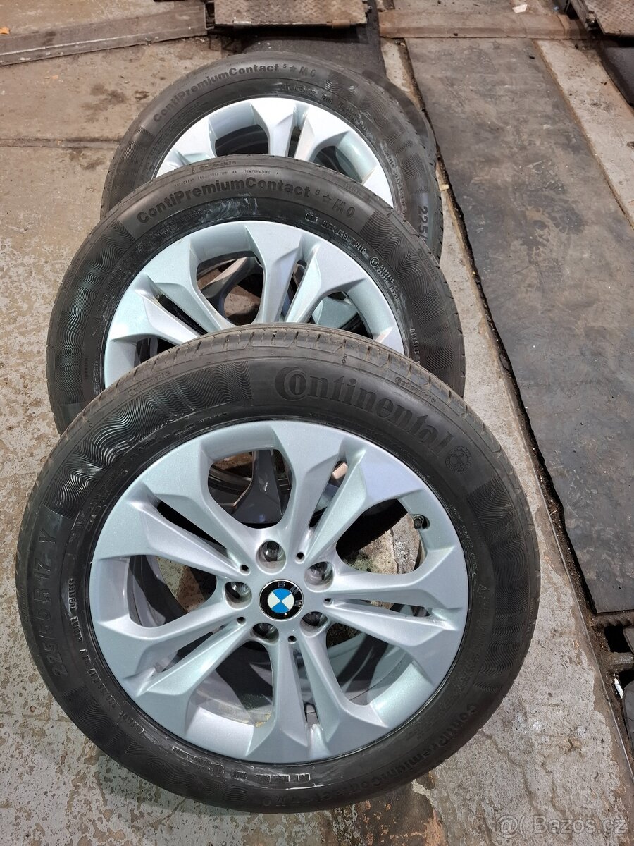 Original letní sada 17" BMW X1 style 564 - 2