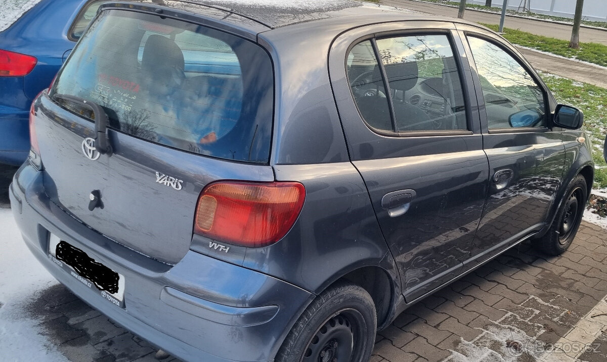 Prodam: Toyota Yaris,1.0 vvt i - 2