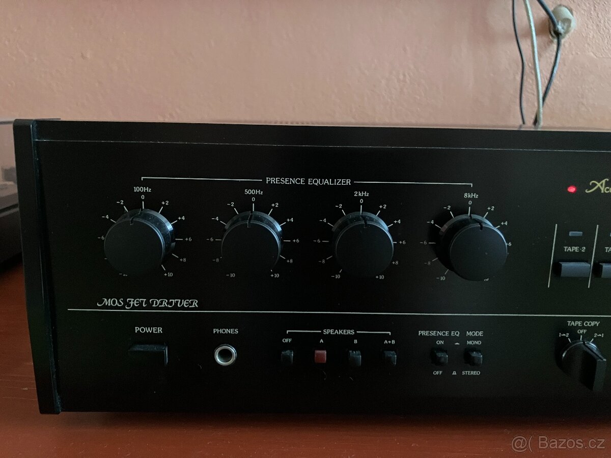 Accuphase E-206 - Top stav - 2