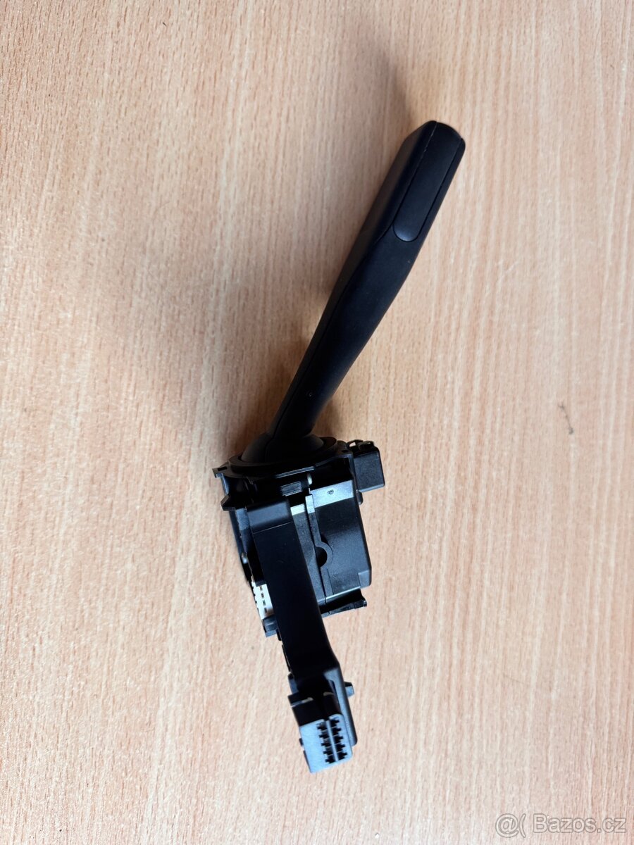 Levá páčka VW Škoda Audi Seat - 2