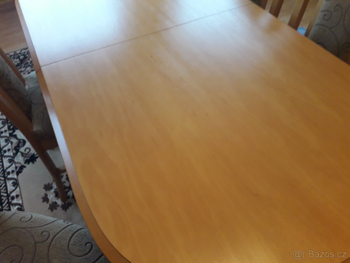 Jídelní stůl + židle - 2