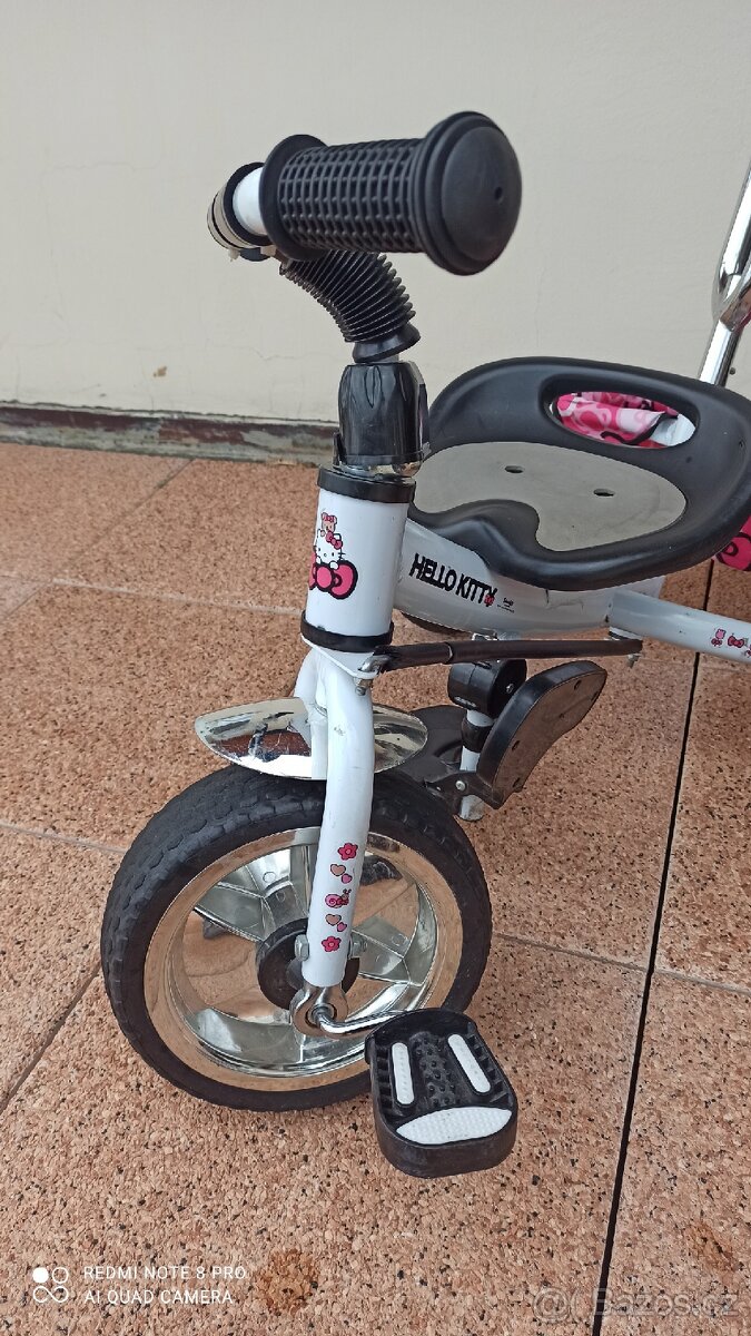 HELLO KITTY - dětská tříkolka - 2