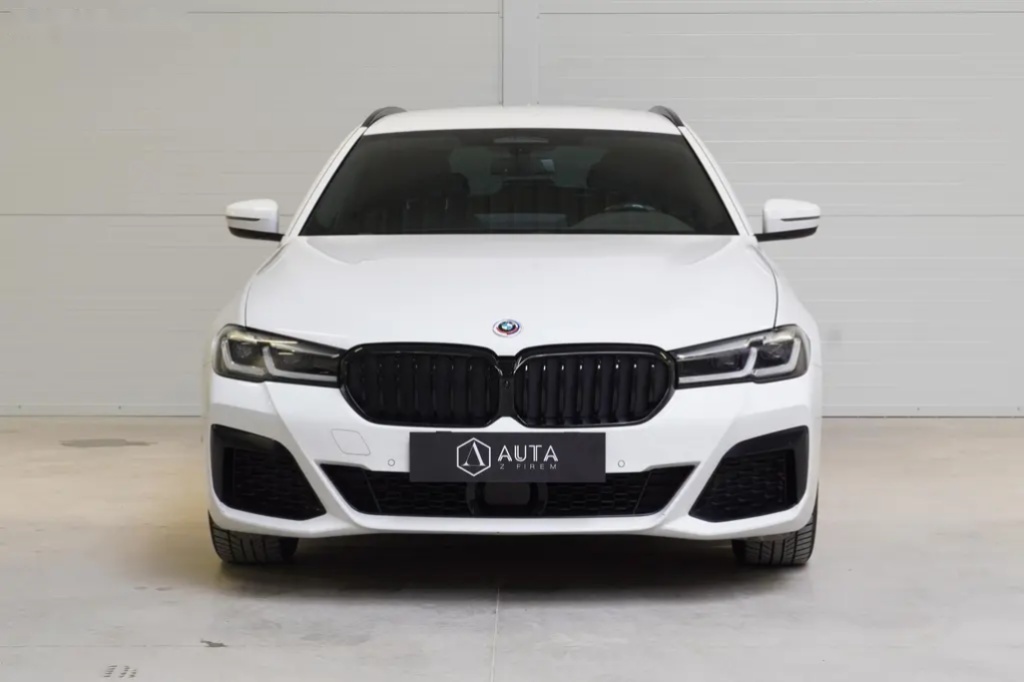 BMW Řada 5, 4x4,TAŽNÉ,DPH,ČR,Adaptiv LED - 2