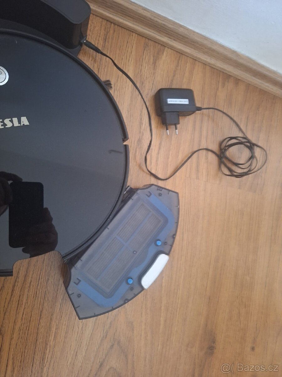 Robotický vysavač Tesla - 2